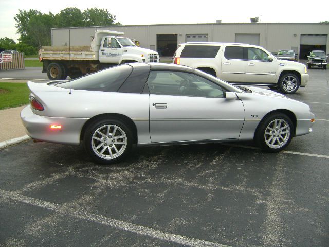 Chevrolet Camaro 2002 photo 11