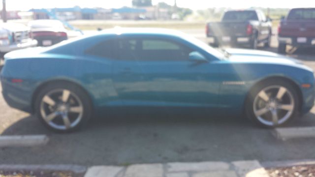 Chevrolet Camaro 2010 photo 2