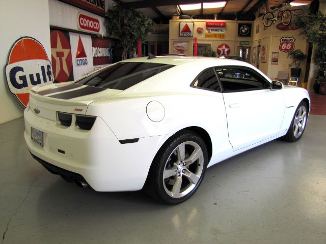 Chevrolet Camaro 2010 photo 26