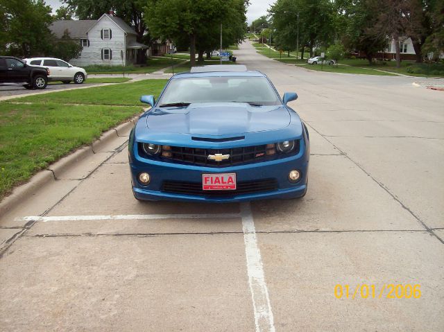 Chevrolet Camaro 2010 photo 2