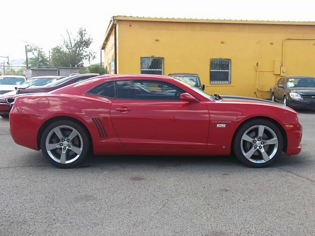 Chevrolet Camaro 2010 photo 2