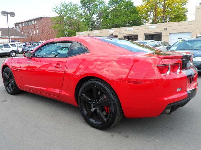 Chevrolet Camaro 2010 photo 18