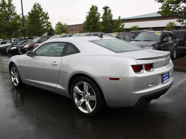 Chevrolet Camaro 2010 photo 2