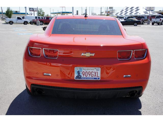 Chevrolet Camaro 2010 photo 3