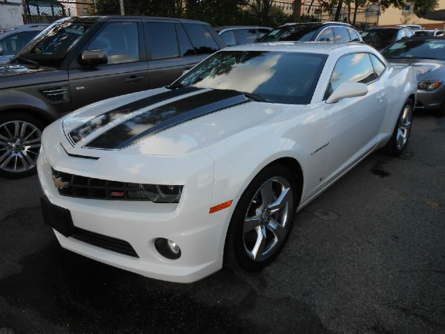 Chevrolet Camaro 2010 photo 2