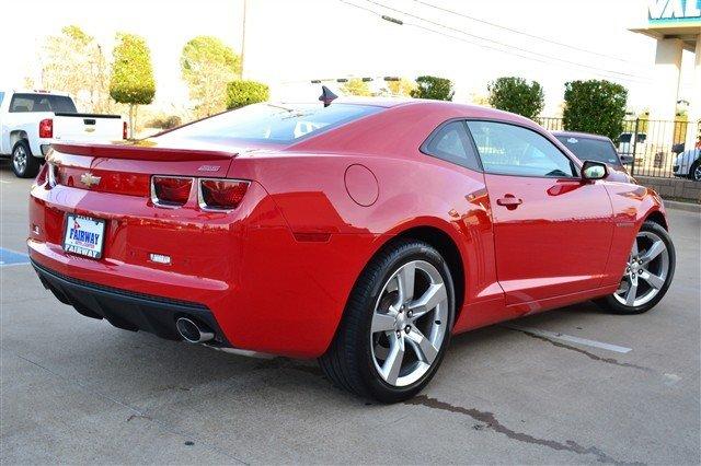 Chevrolet Camaro 2010 photo 2