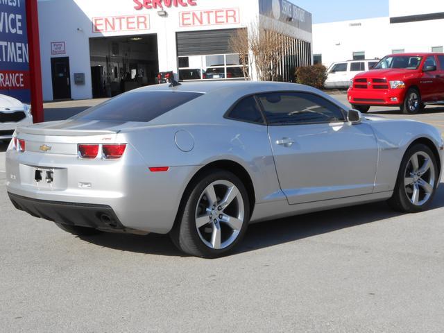 Chevrolet Camaro 2010 photo 4