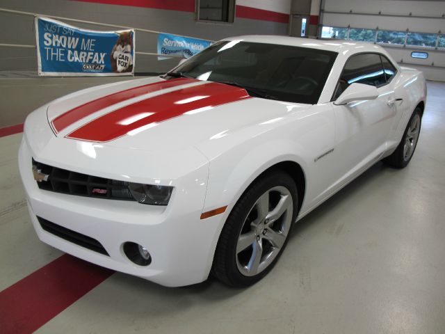 Chevrolet Camaro 2010 photo 2