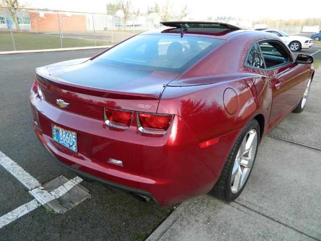 Chevrolet Camaro 2010 photo 2