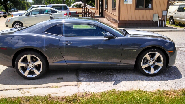 Chevrolet Camaro 2010 photo 2