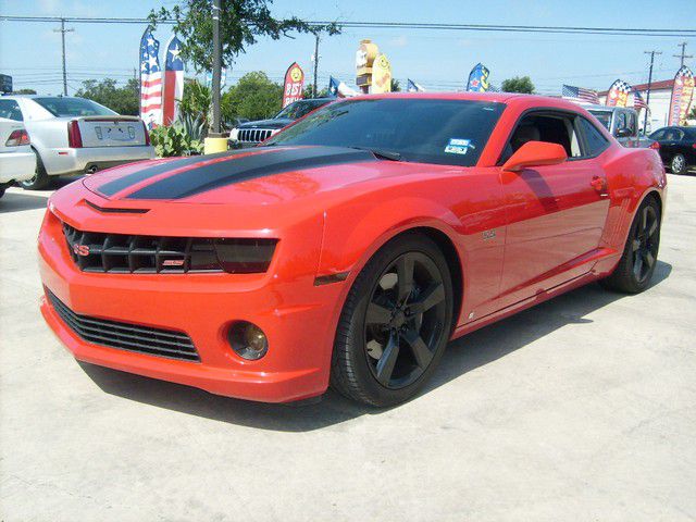 Chevrolet Camaro 2010 photo 2