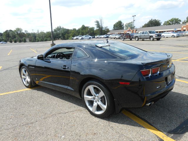 Chevrolet Camaro 2010 photo 3