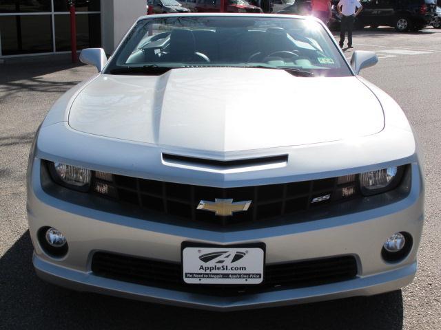 Chevrolet Camaro 2011 photo 3