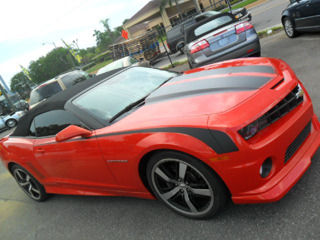 Chevrolet Camaro 2011 photo 2