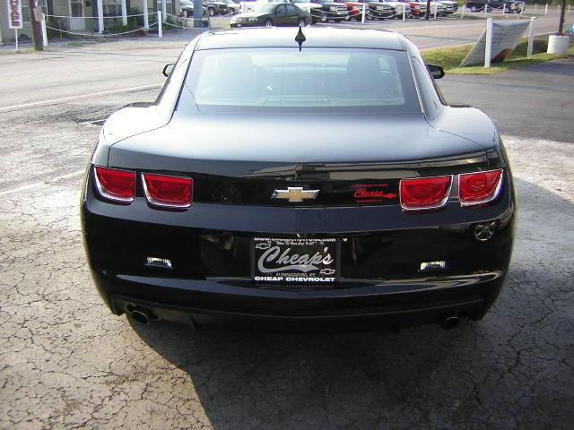 Chevrolet Camaro 2011 photo 2