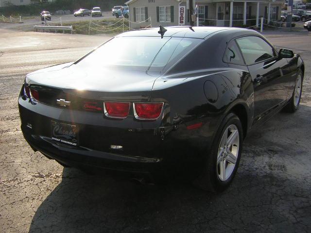 Chevrolet Camaro 2011 photo 3