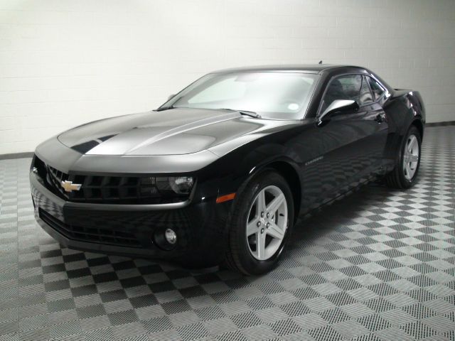 Chevrolet Camaro 2011 photo 2