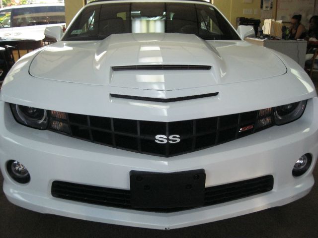 Chevrolet Camaro 2011 photo 3