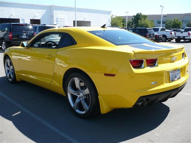 Chevrolet Camaro 2011 photo 2