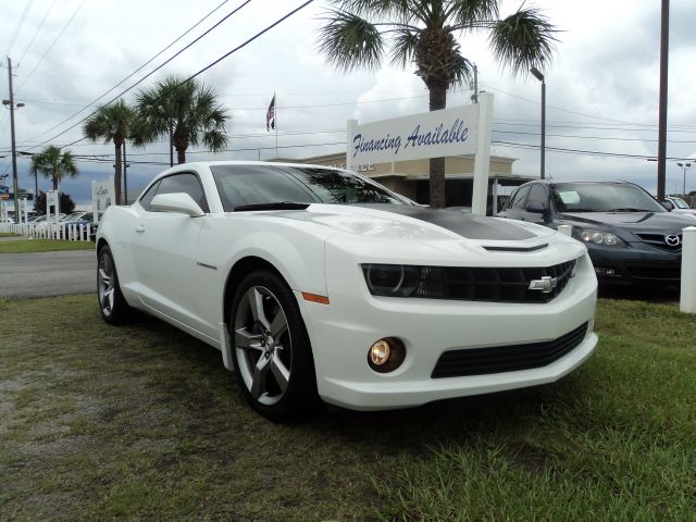 Chevrolet Camaro 2011 photo 2