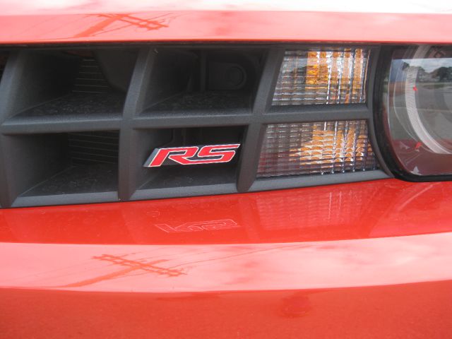 Chevrolet Camaro 2011 photo 2