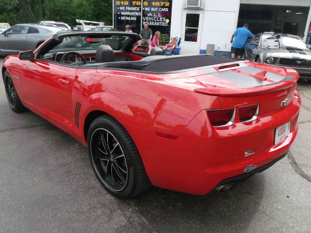 Chevrolet Camaro 2011 photo 2