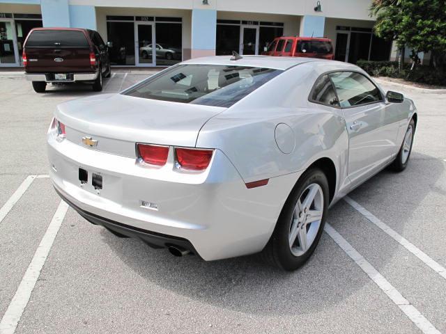 Chevrolet Camaro 2011 photo 4