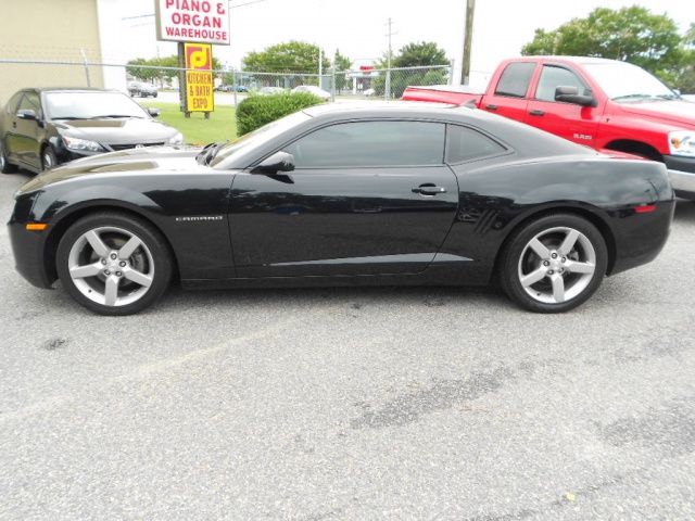 Chevrolet Camaro 2011 photo 2