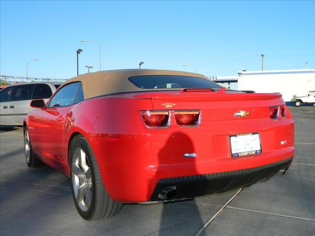 Chevrolet Camaro 2011 photo 2