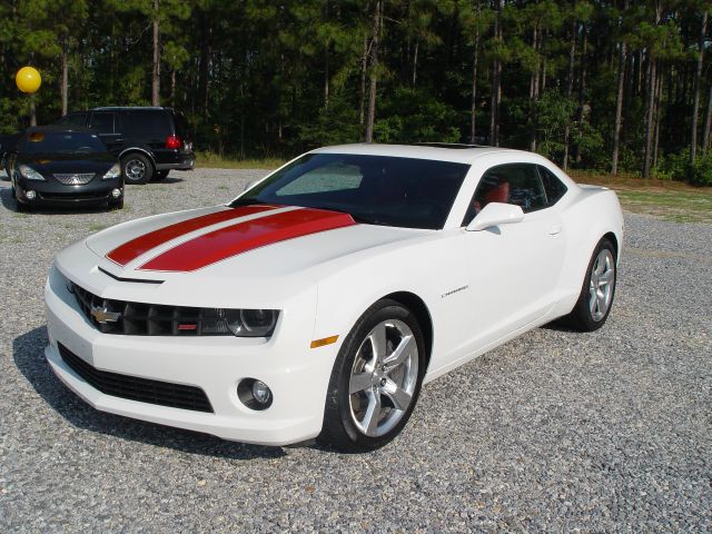 Chevrolet Camaro 2011 photo 3