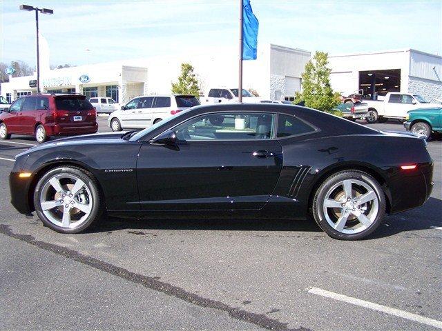 Chevrolet Camaro 4dr AWD SUV Coupe