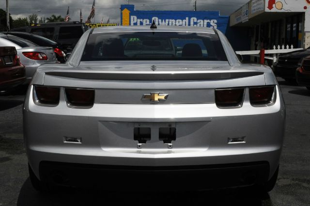 Chevrolet Camaro 2013 photo 2