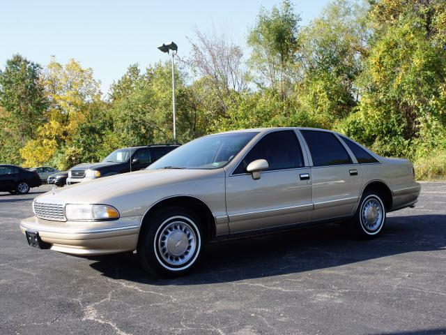 Chevrolet Caprice Classic Touring 4WD Sedan