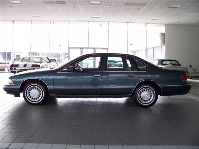 Chevrolet Caprice Classic 1996 photo 2