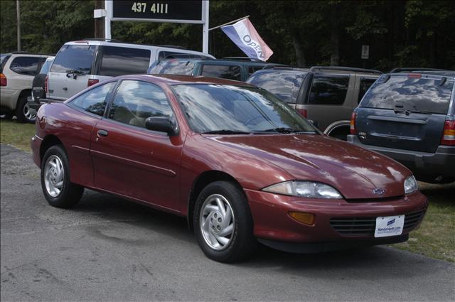 Chevrolet Cavalier Base Coupe