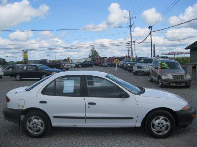 Chevrolet Cavalier 1995 photo 3