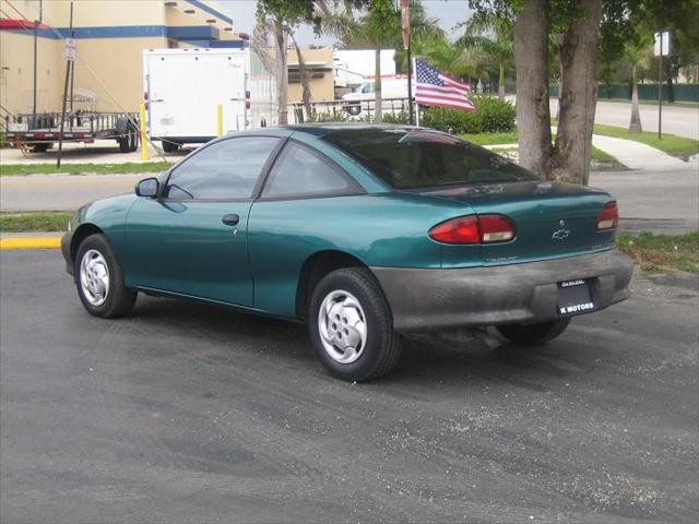 Chevrolet Cavalier 1996 photo 3