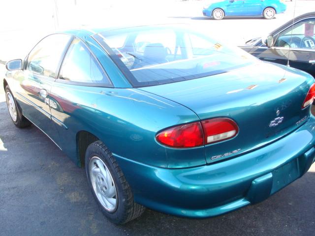 Chevrolet Cavalier 1996 photo 3