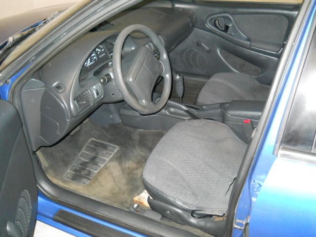 Chevrolet Cavalier 1996 photo 3