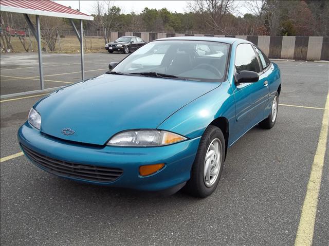 Chevrolet Cavalier Base Coupe