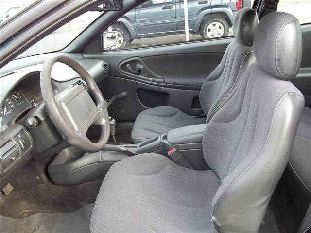 Chevrolet Cavalier 1996 photo 2