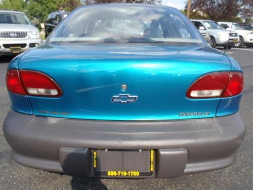 Chevrolet Cavalier 1997 photo 3