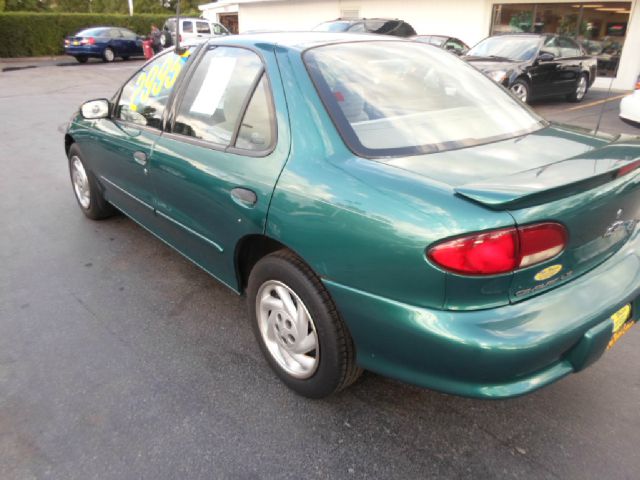 Chevrolet Cavalier 1998 photo 2