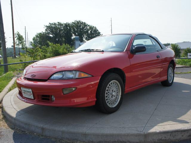 Chevrolet Cavalier 1999 photo 2