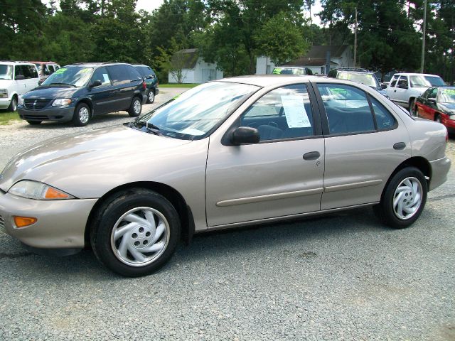 Chevrolet Cavalier 1999 photo 3