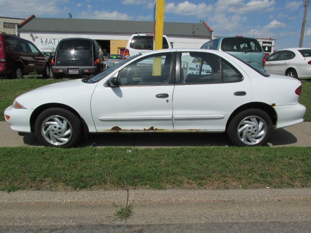 Chevrolet Cavalier 1999 photo 3