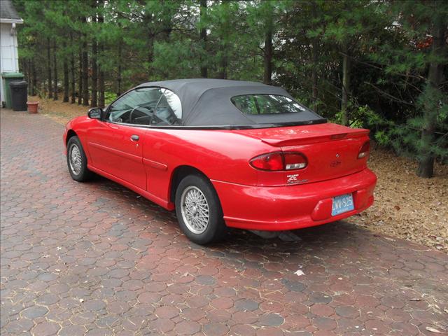 Chevrolet Cavalier 1999 photo 1