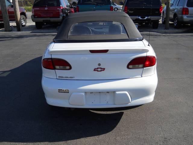 Chevrolet Cavalier 1999 photo 1