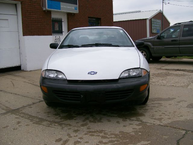 Chevrolet Cavalier 1999 photo 3