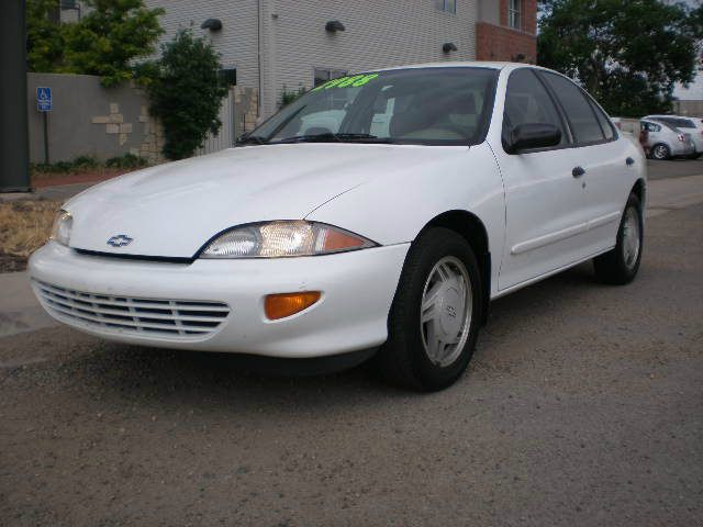 Chevrolet Cavalier 3.2 Sedan 4dr Sedan